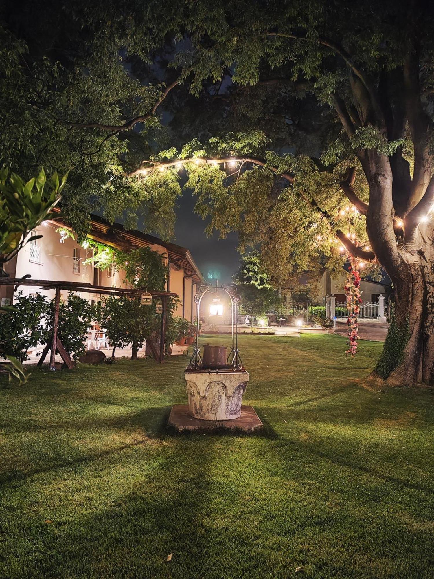Garda Relais Antica Romelia Bed & Breakfast Монтикири Екстериор снимка